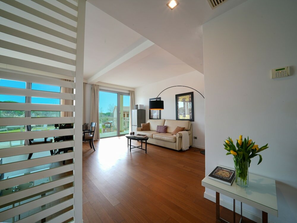 Фото Pisa Hotel Tower Plaza