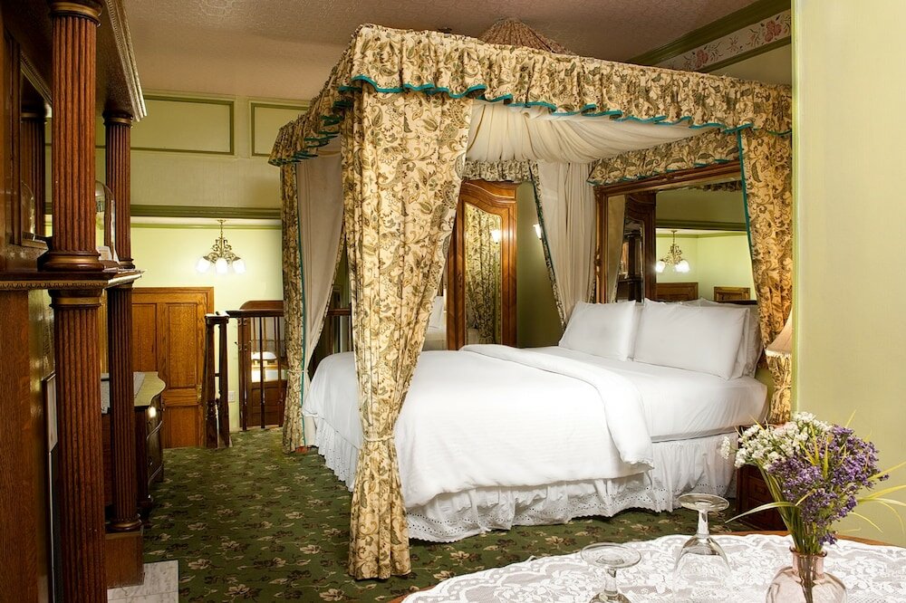 Фото Dorymans Oceanfront Inn