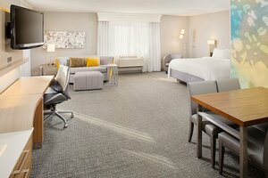 Гостиница Courtyard by Marriott Sacramento Midtown