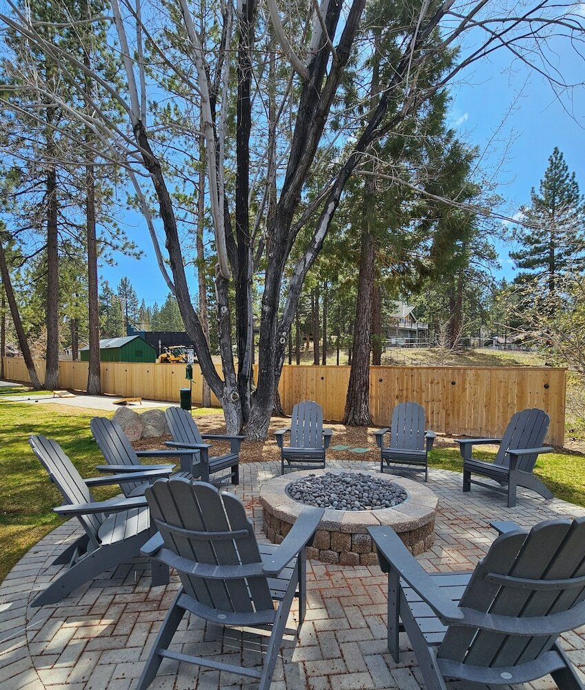 Фото Big Bear Frontier