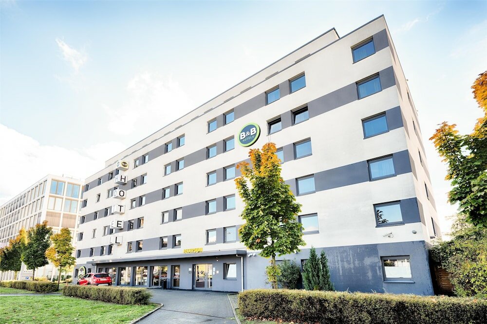 Фото B&b Hotel Wiesbaden