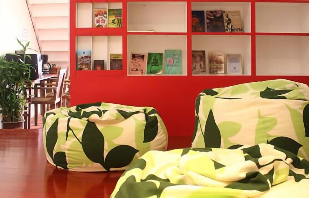 Фото Red Inn Court