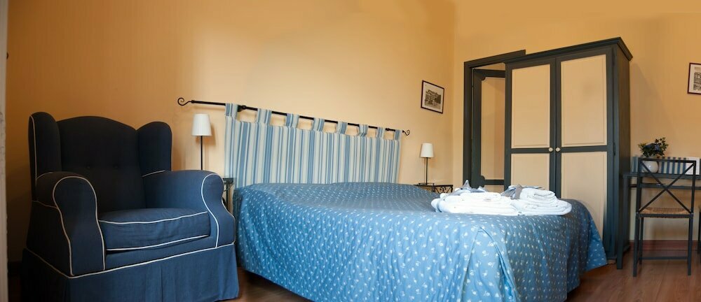 Hotel Monteoliveto Bed and Breakfast, Naples, photo