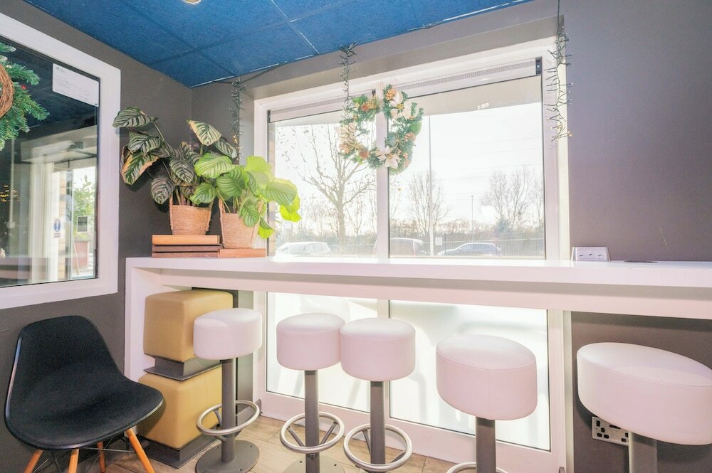 Фото Ibis London Barking