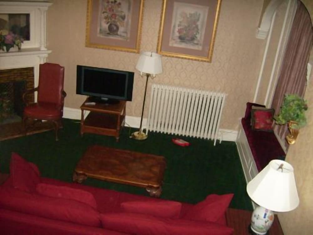 Фото Windsor Inn Hotel