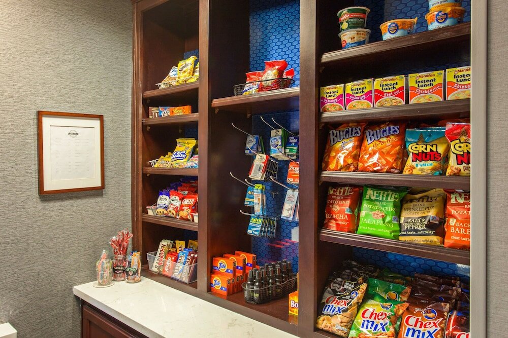 Фото Hampton Inn & Suites Merced