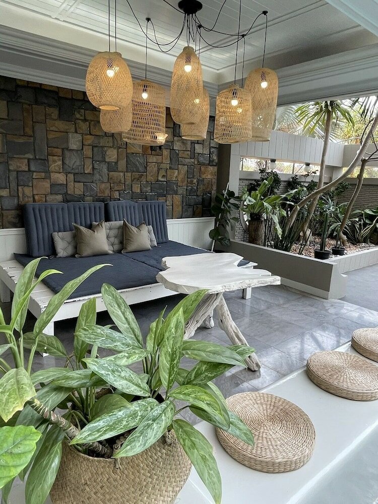 Фото Garden Paradise Hotel & Serviced Apartment