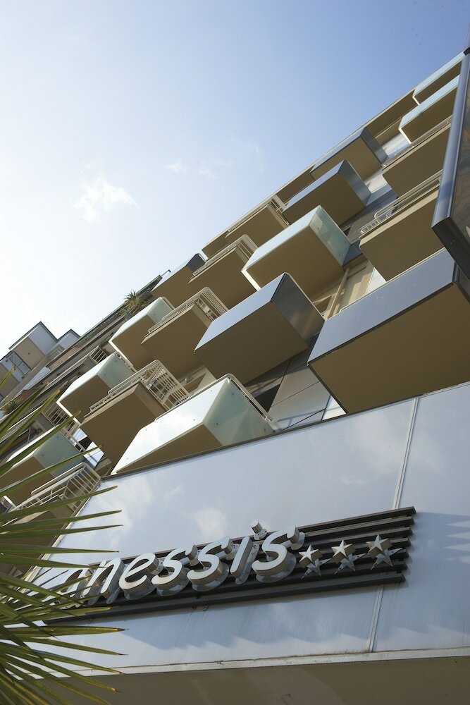 Фото Hotel Anessis