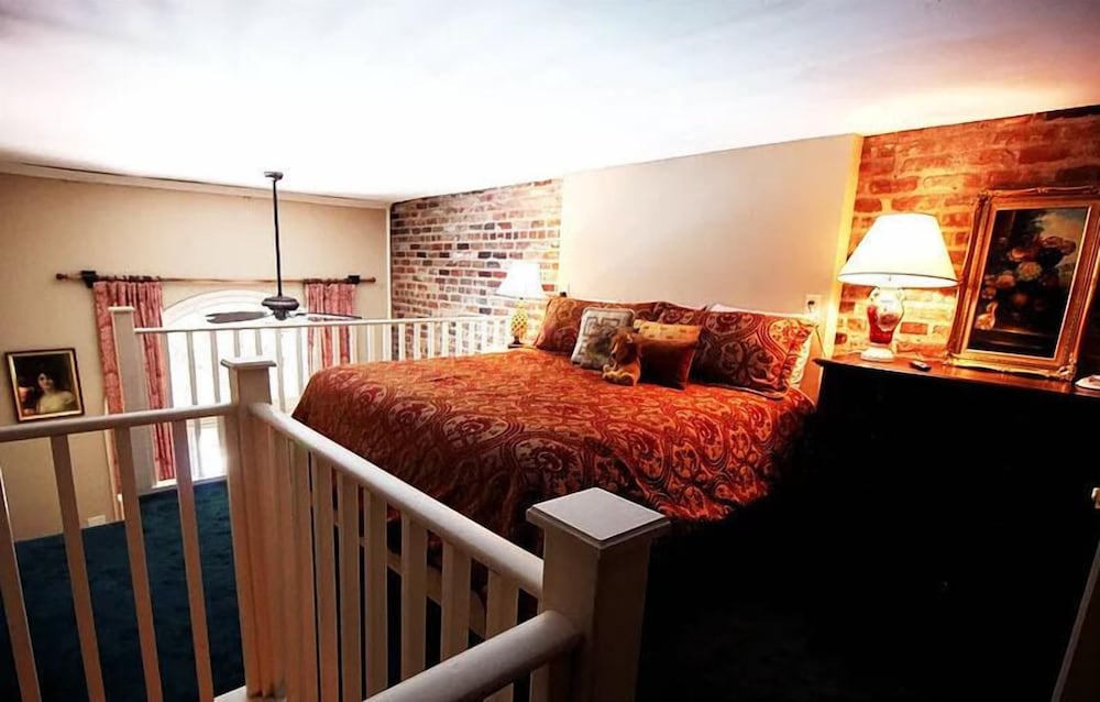 Фото The Olivier House Hotel