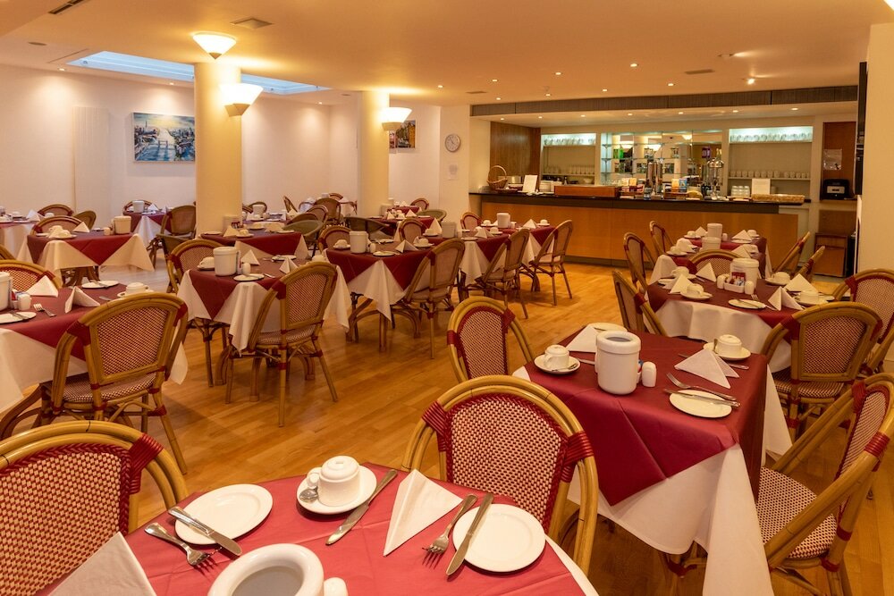 Фото The Darlington Hyde Park