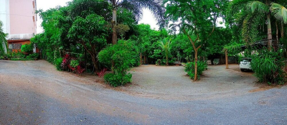 Фото Jingjit Hotel