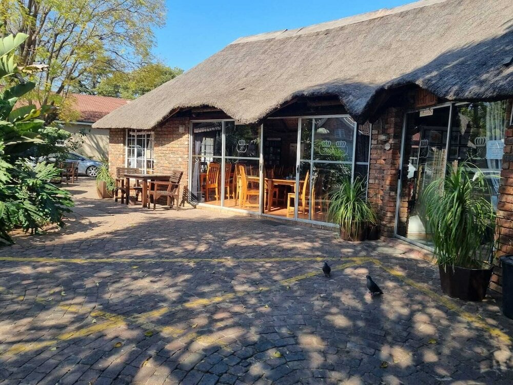 Фото Emerald Guesthouse