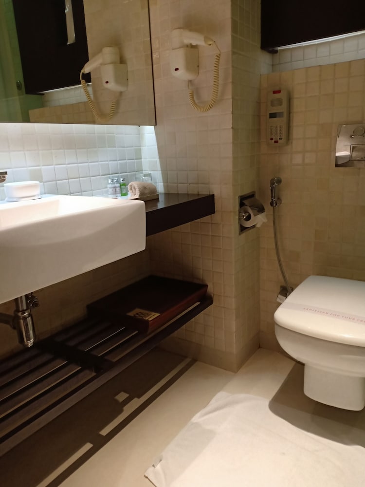 Фото Monotel Luxury Business Hotel