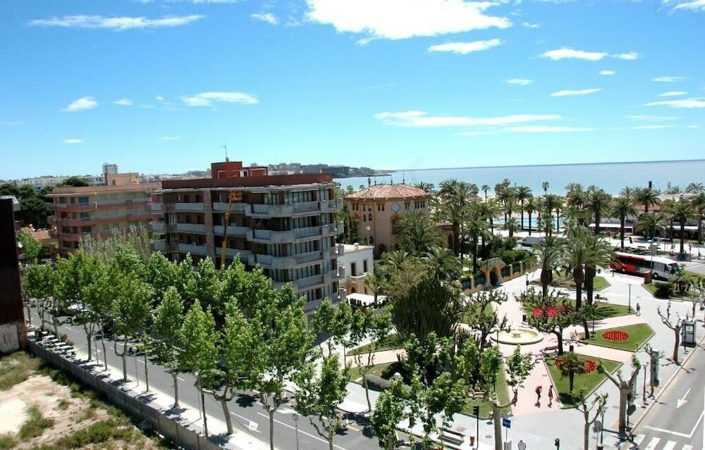 Фото Evenia President Hotel