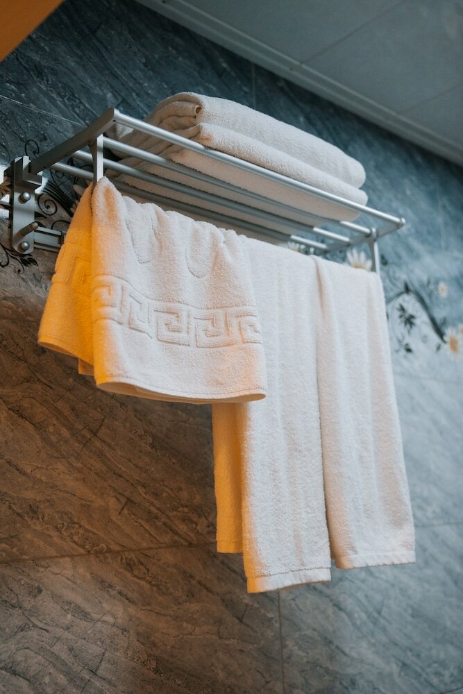 Фото The Clocktower Hotel