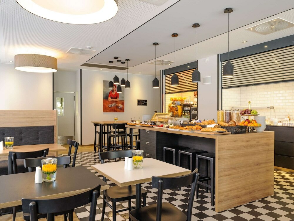 Фото Mercure Hotel München Altstadt