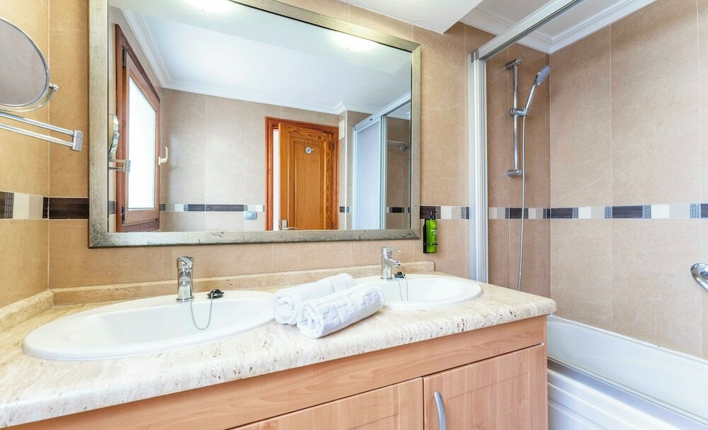 Фото Beverly Hills Suites - Excel Hotels & Resorts