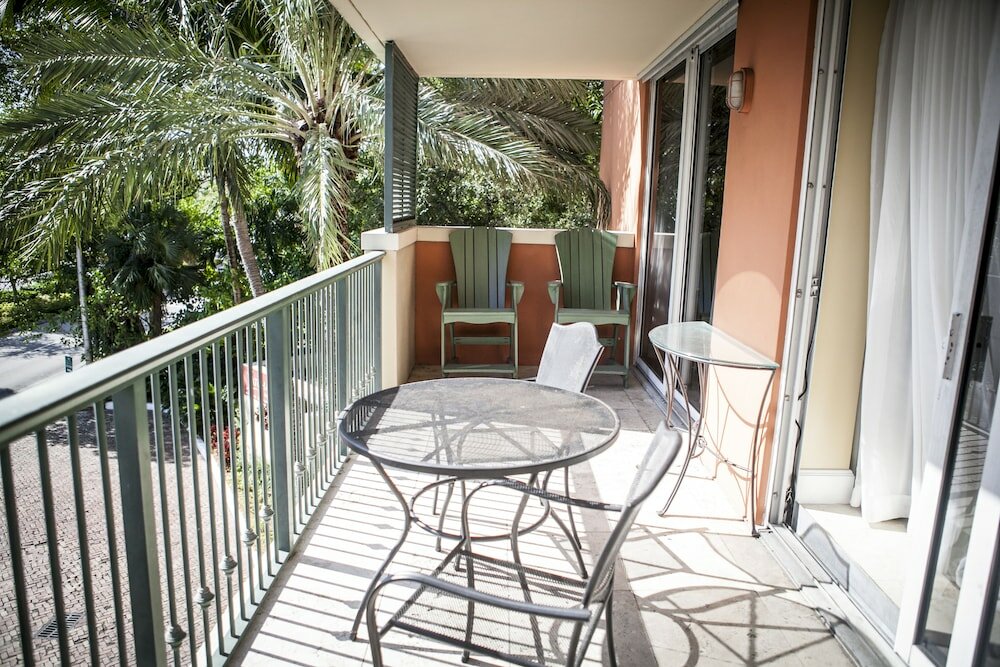 Фото The Mutiny Hotel