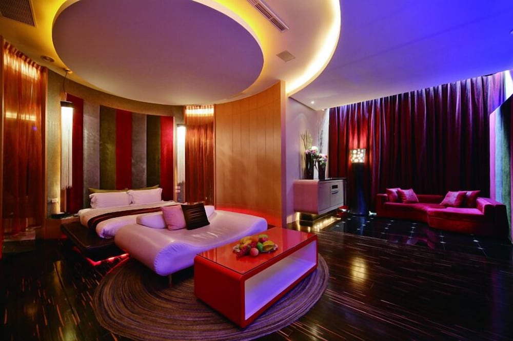 Фото Moonshy Boutique Motel