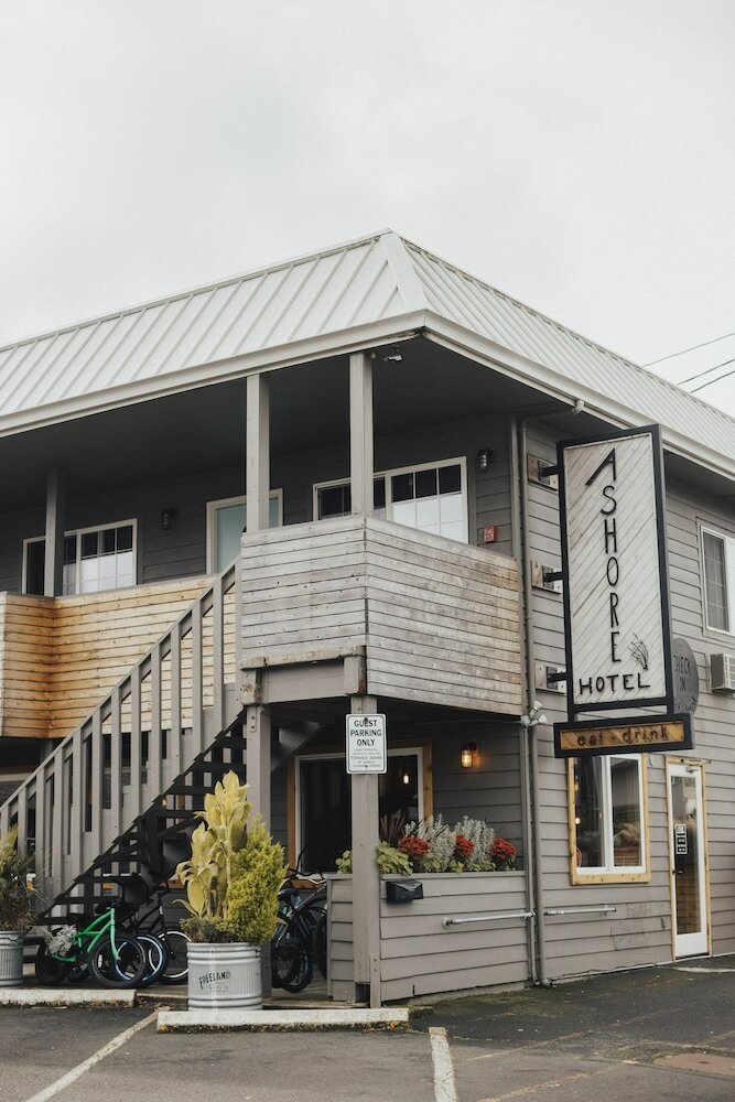 Фото Ashore Hotel