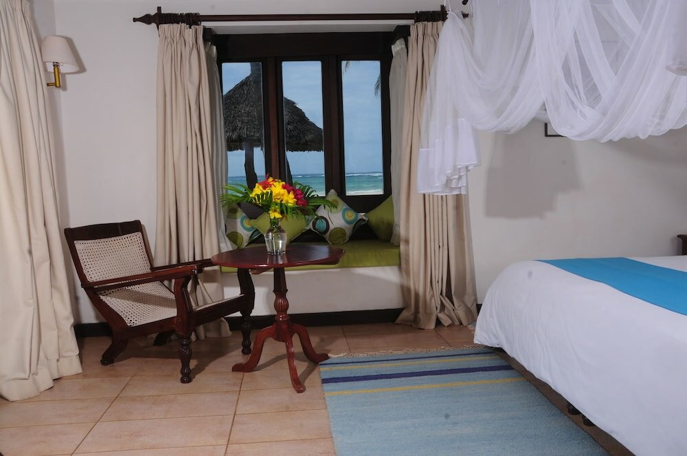 Фото Jacaranda Indian Ocean Beach Resort