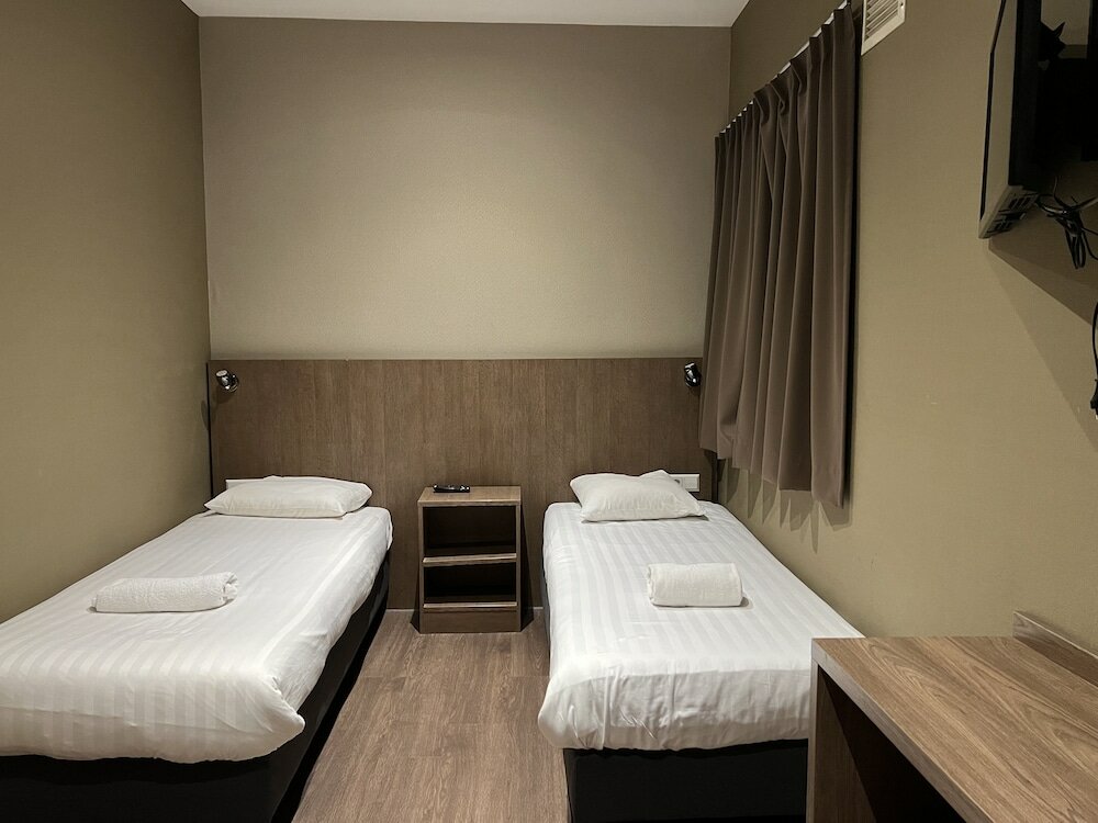 Фото Aston City Hotel