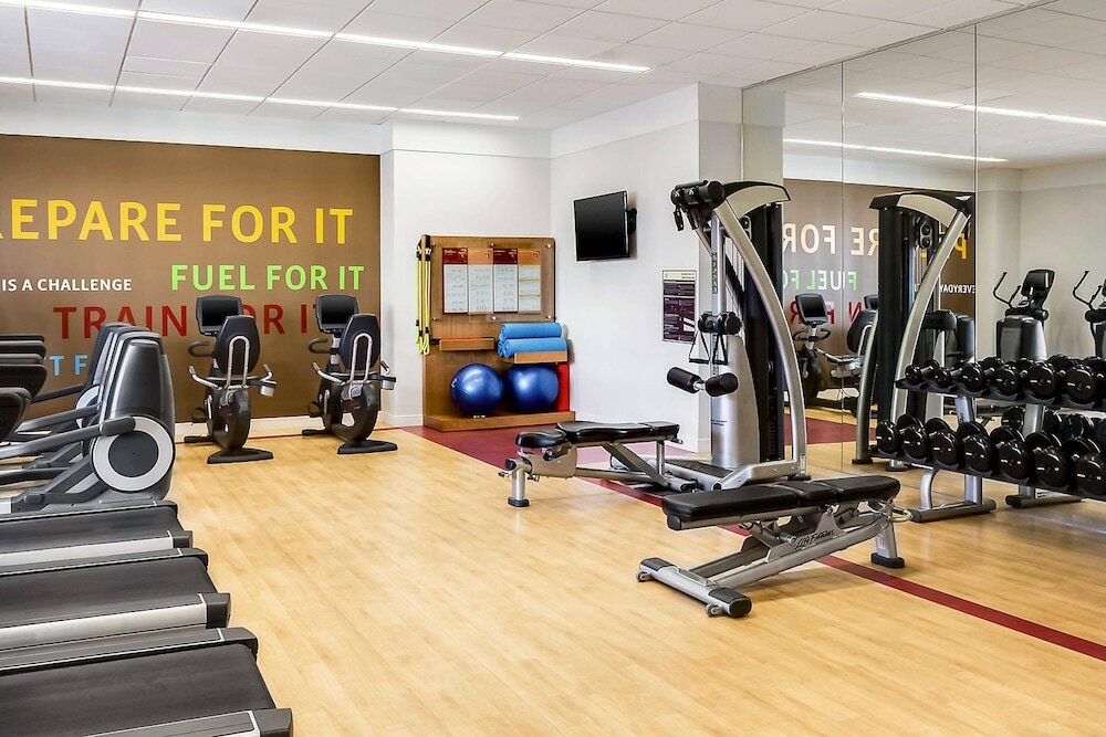 Фото Sheraton Overland Park Hotel at the Convention Center