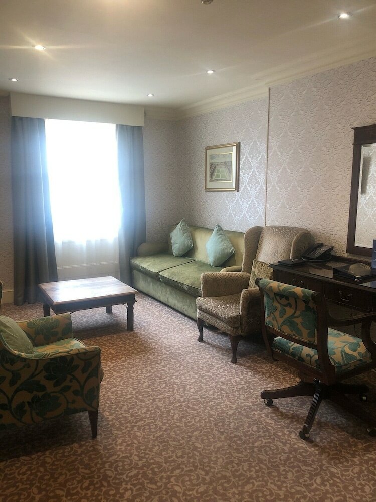 Фото The Leonard Hotel