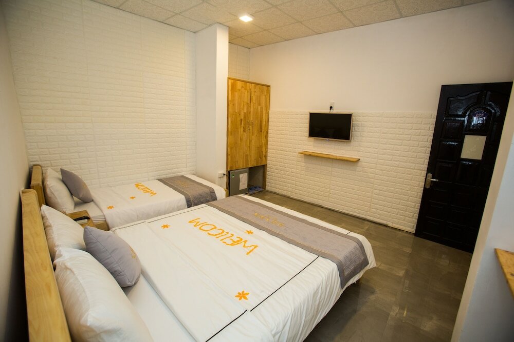 Фото Shark Hotel - Hostel