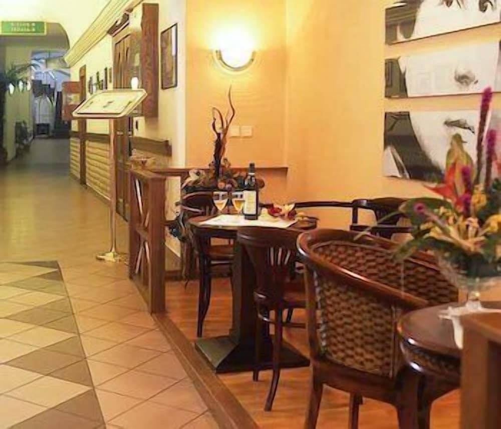 Фото Hotel Concertino Zlatá Husa