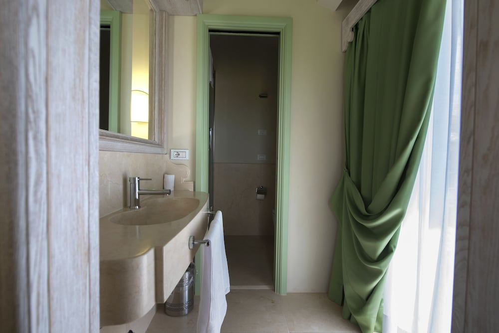 Фото Officina del Sole