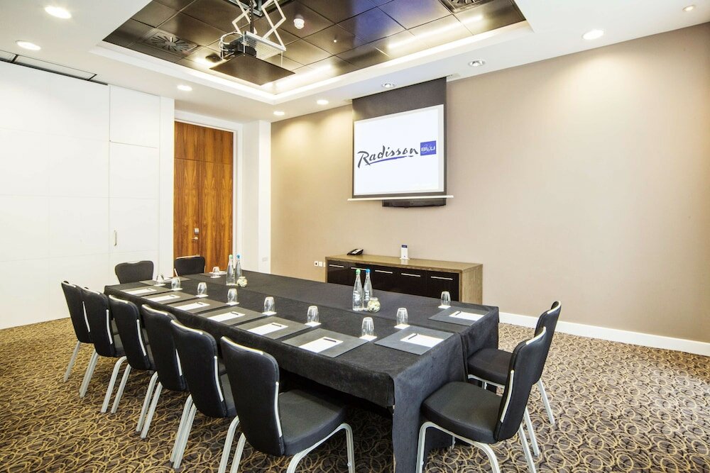 Фото Radisson Blu Hotel Cardiff