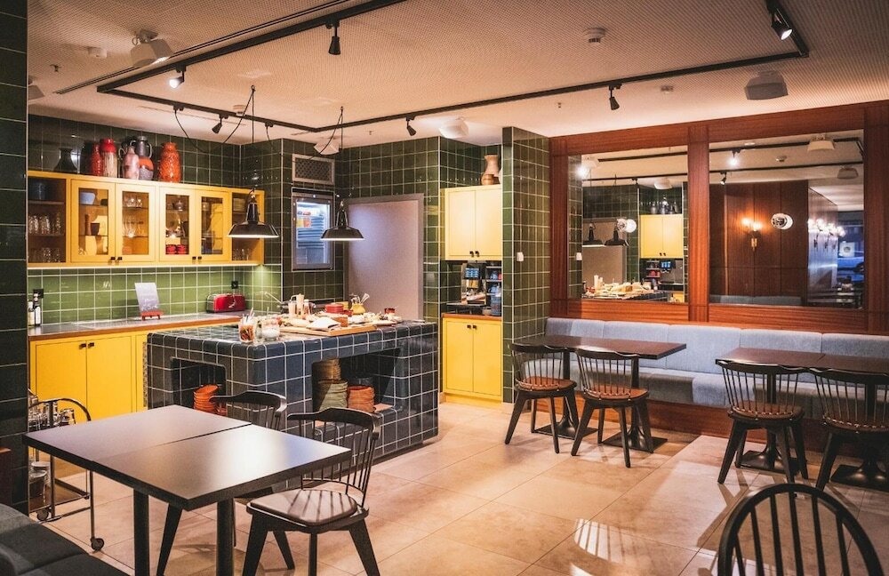 Фото Henri Hotel Düsseldorf Downtown