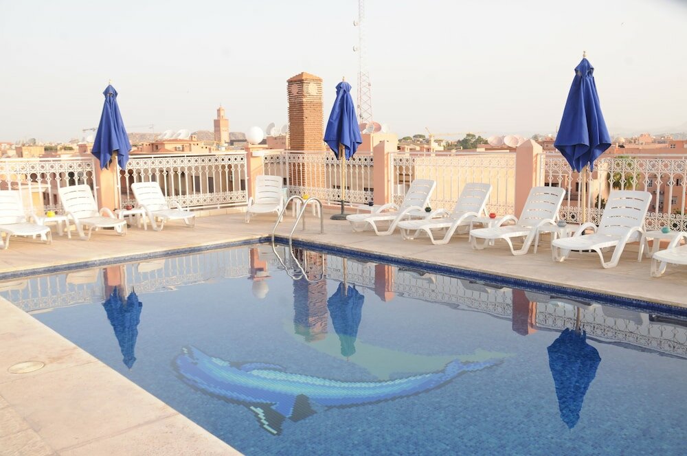 Фото отеля 2