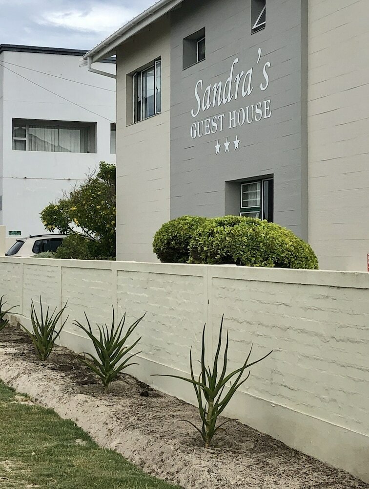 Фото Sandra's Guest House