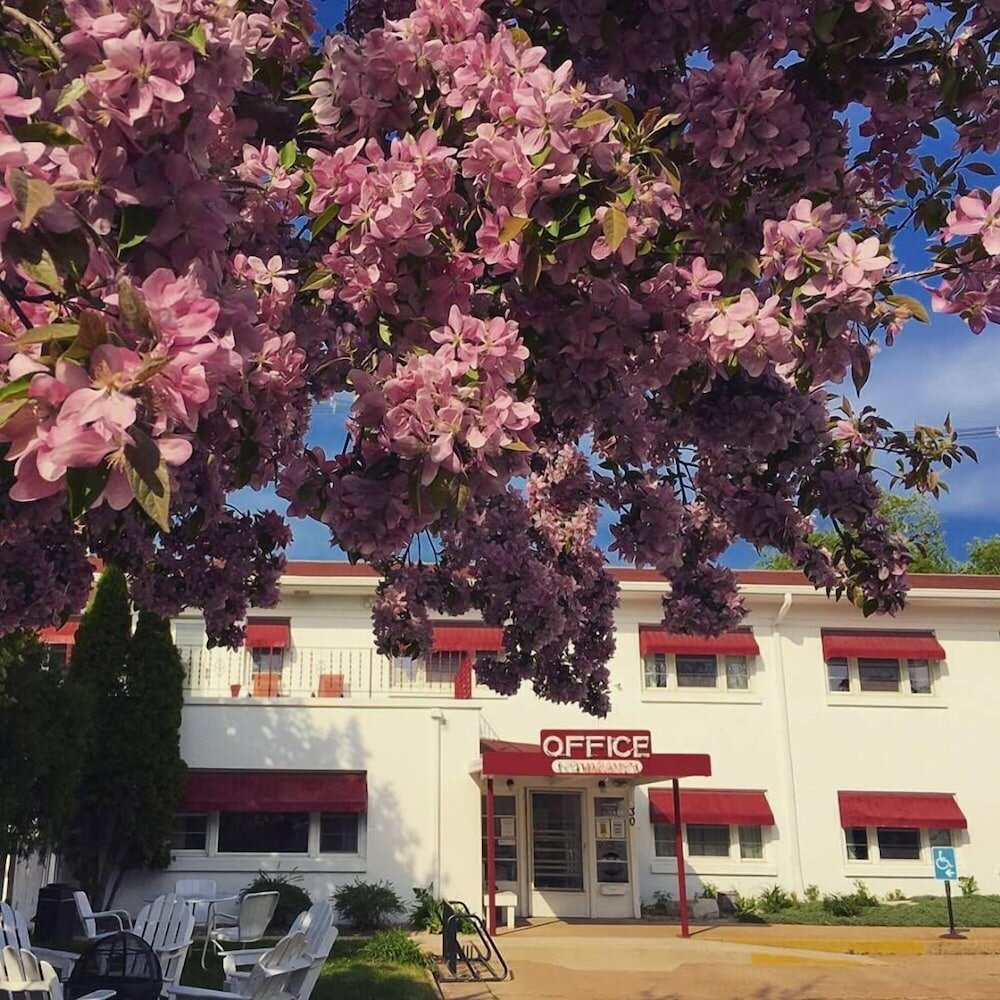 Фото Holiday Music Motel