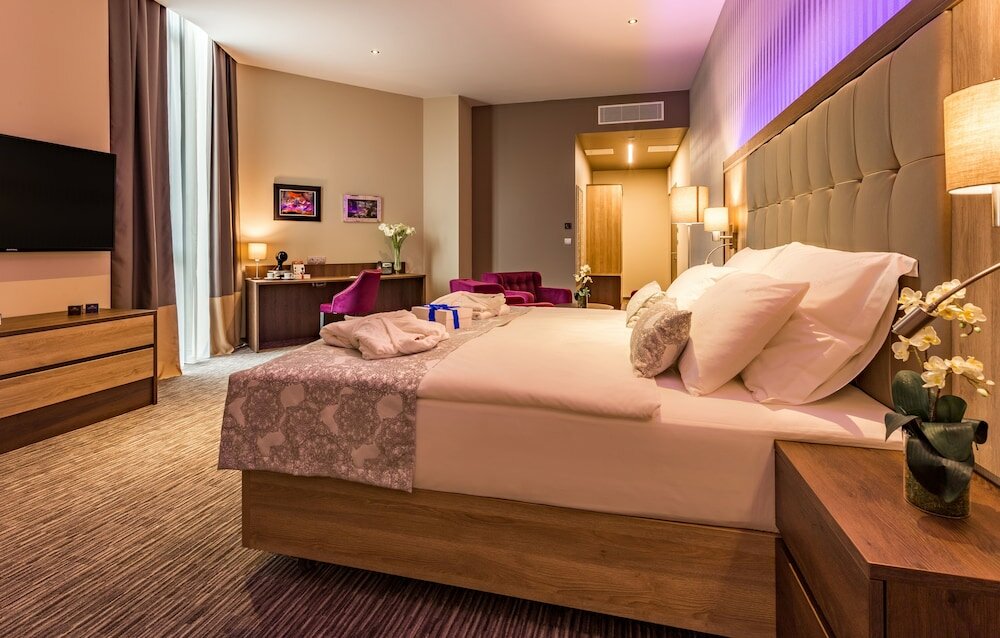 Фото Admiral Hotel