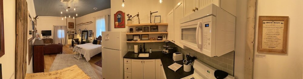 Фото Painted Lady Bed & Brew