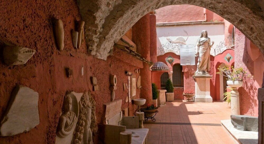 Фото La Ninfa Di Capri