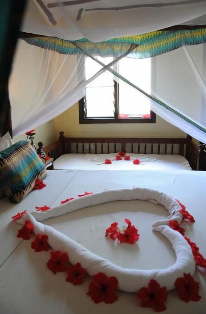 Фото Samaki Lodge