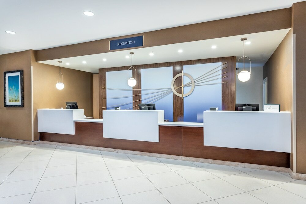 Фото Crowne Plaza Los Angeles Harbor Hotel, an Ihg Hotel