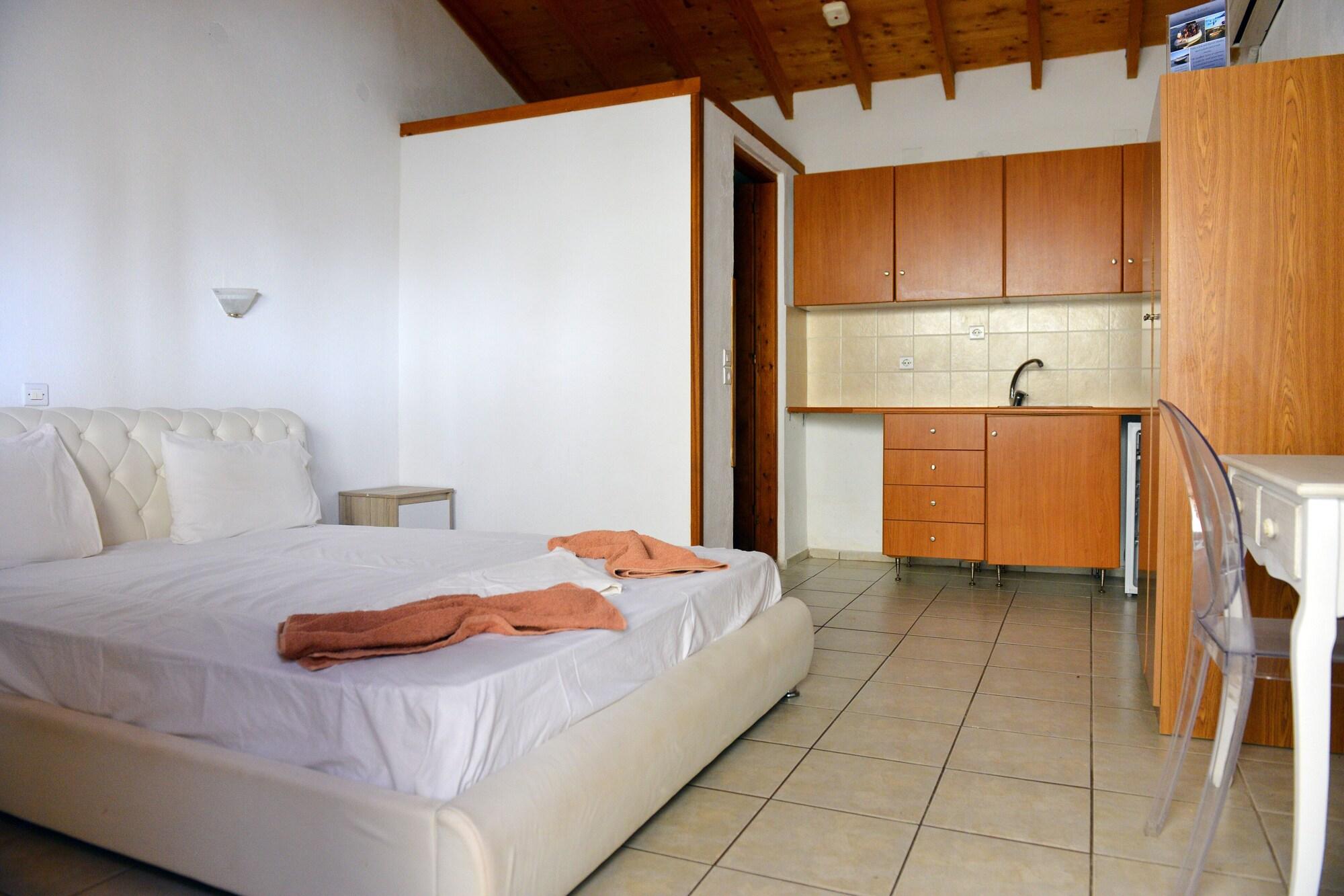 Фото Yalis Studios