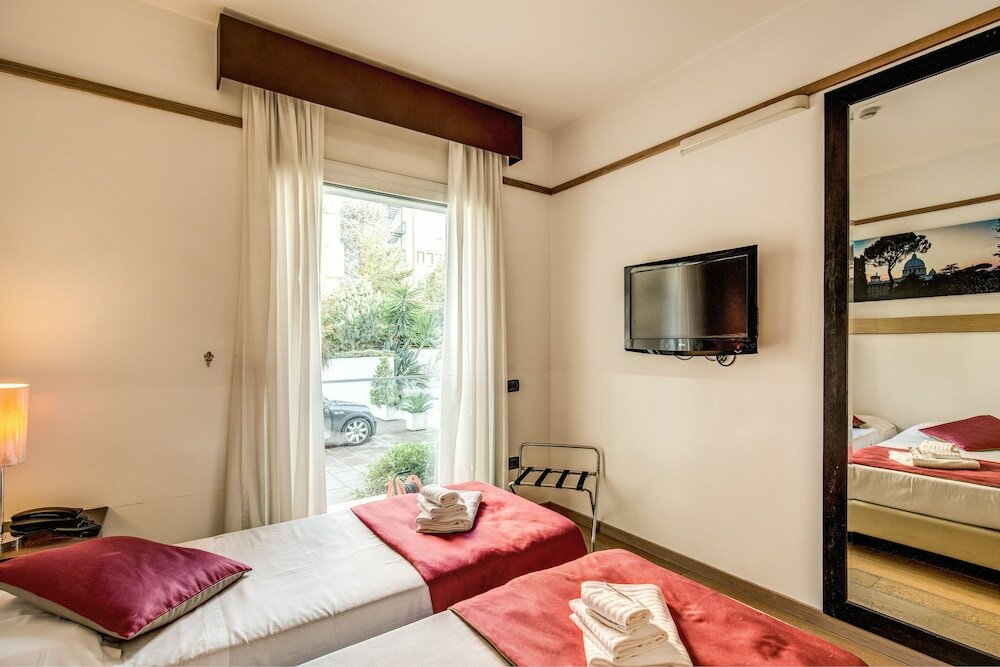 Фото Ginevra Palace Hotel