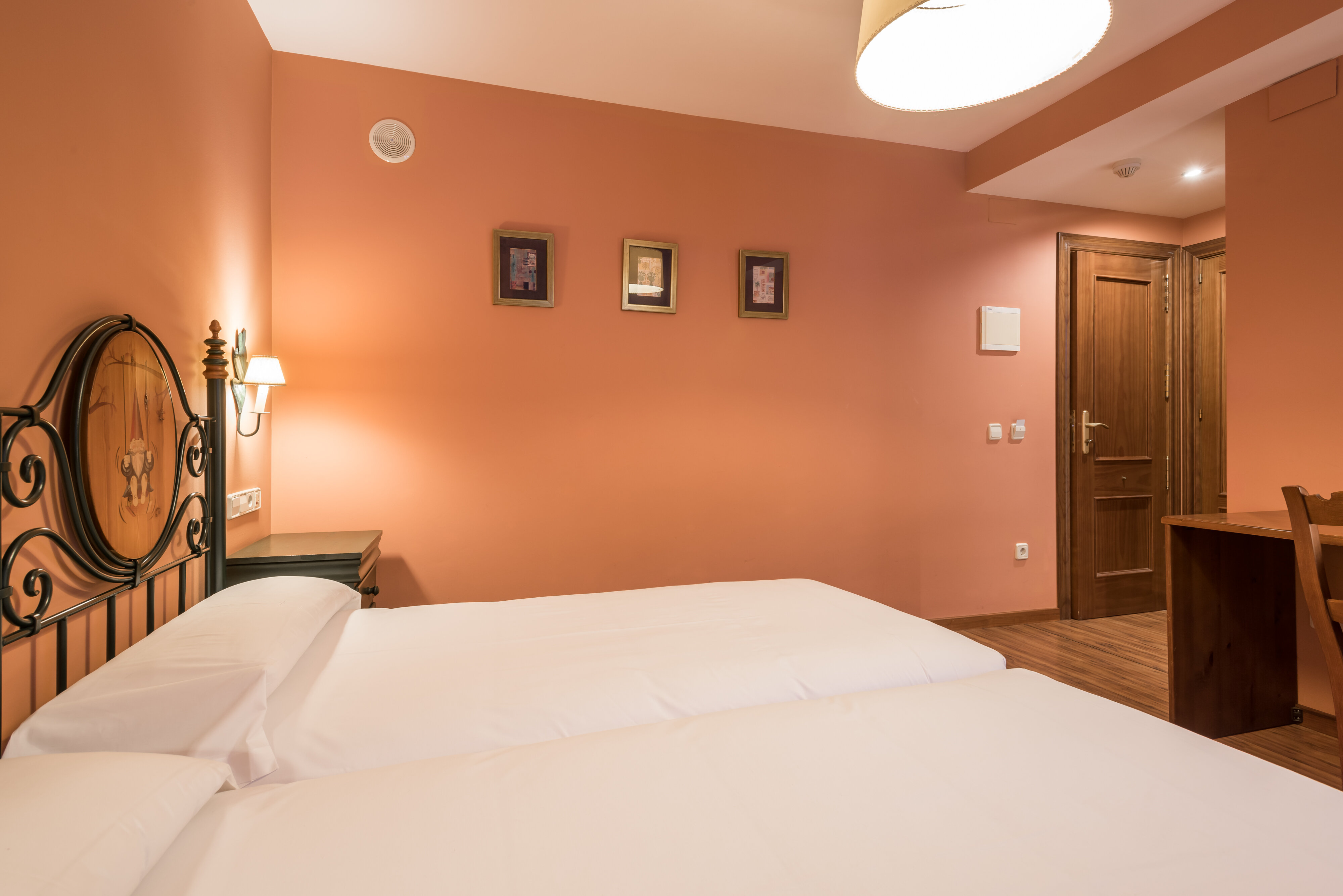 Фото Hotel Colomers