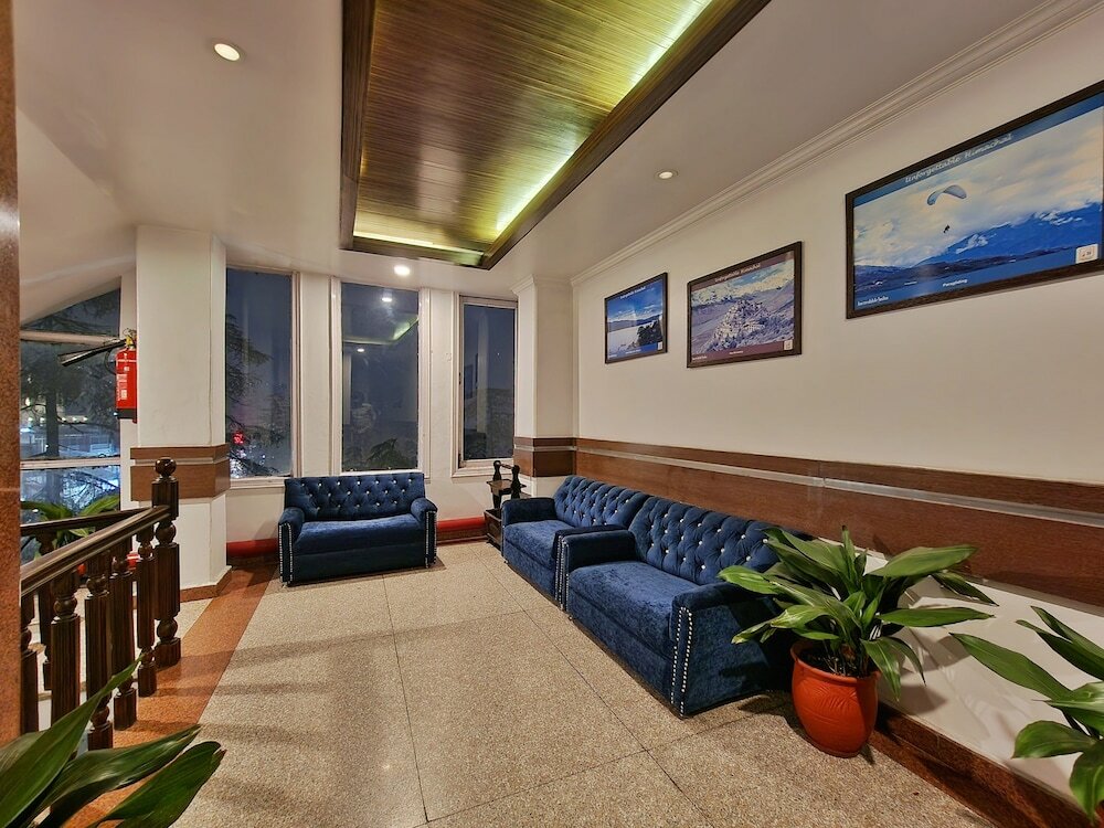 Фото Hotel Surya