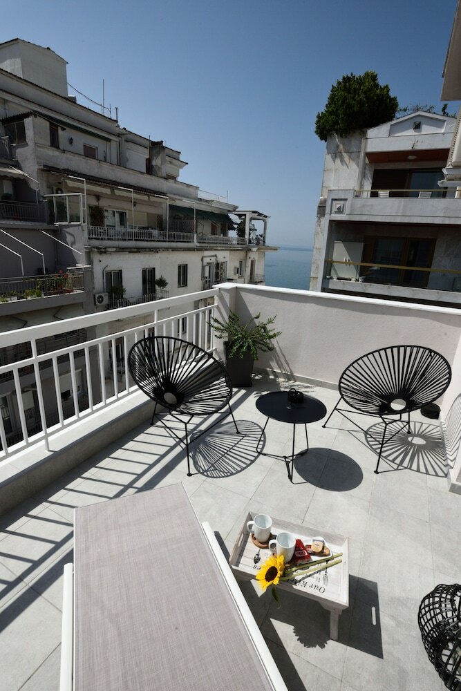 Фото Magnifique Luxury Suites