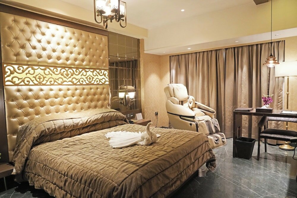 Фото Peninsula Redpine