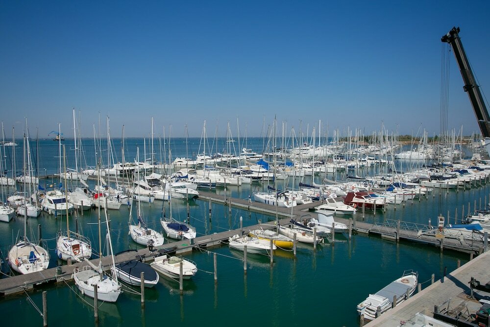 Фото Mosella Suite Hotel