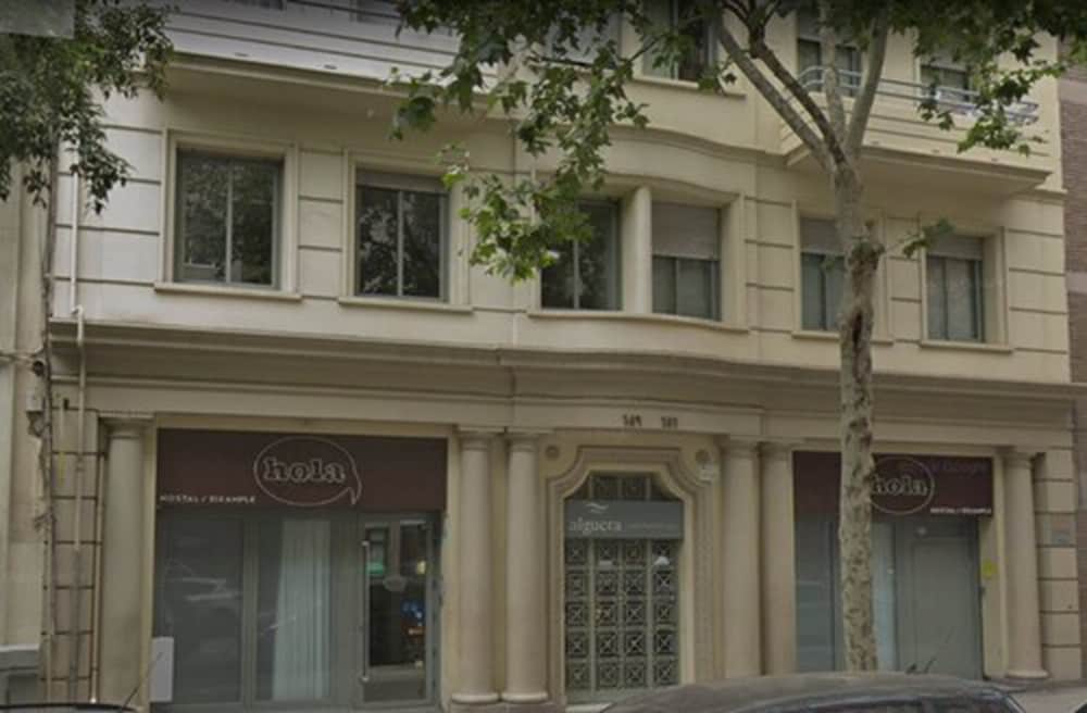 Фото Hola Hostal Eixample
