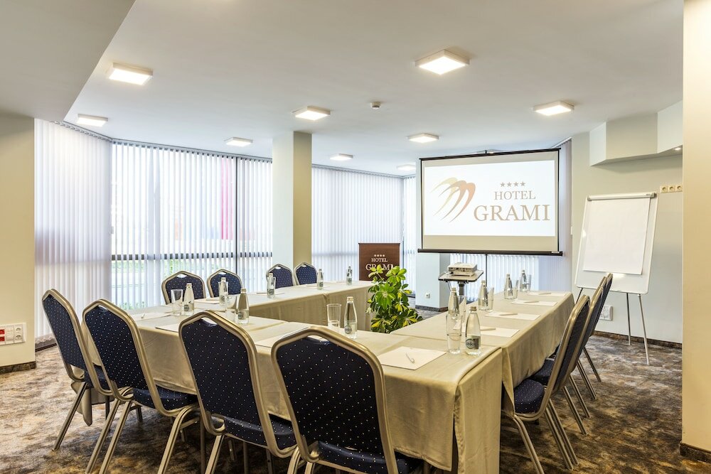 Фото Grami Hotel Sofia